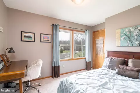 Bedroom - 9 Timber Wolf Dr, Hamilton, NJ 08620 photo 5 of 7