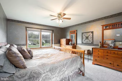 Bedroom - 9 Timber Wolf Dr, Hamilton, NJ 08620 photo 6 of 7