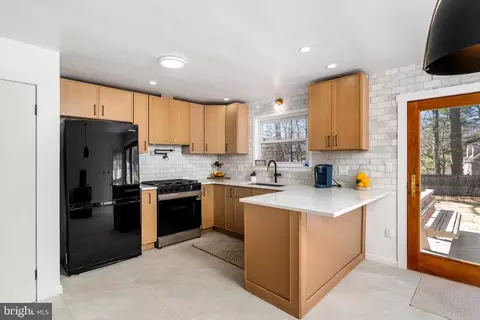 1247 Lower Ferry Rd, Ewing Twp, NJ 08560