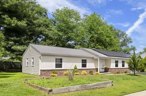 4 Dorothea Ter, Lawrence, NJ 08648