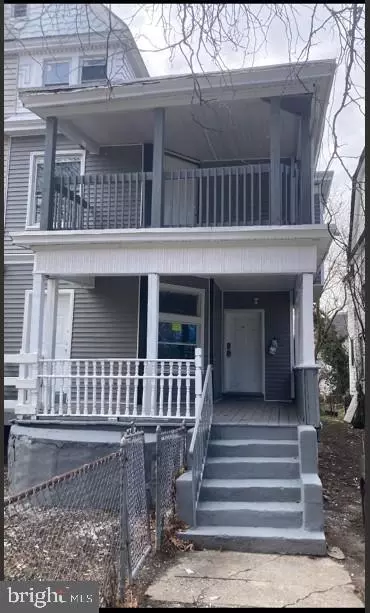915 Edgewood Ave, Trenton, NJ 08618