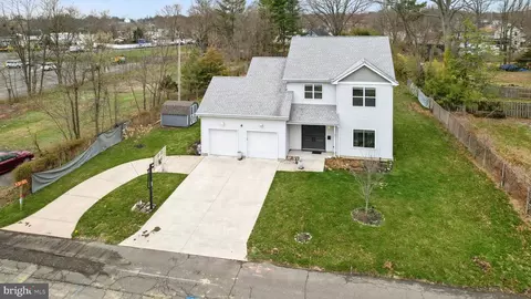 128 Maxwell Ave, Hightstown, NJ 08520