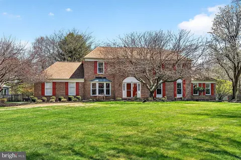 13 Madison Dr, West Windsor, NJ 08550