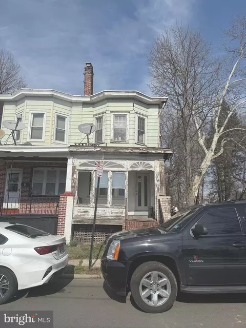 2 Laurel Pl, Trenton, NJ 08618