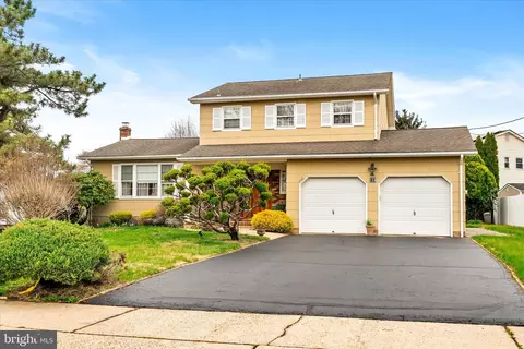 159 Hempstead Rd, Hamilton, NJ 08610