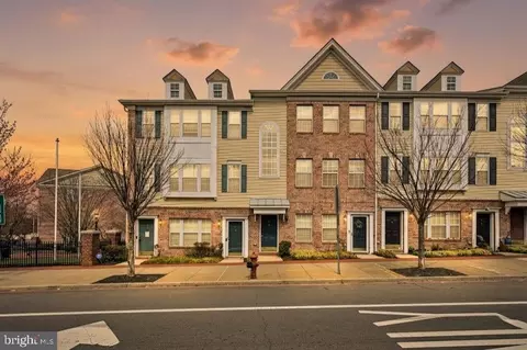 6 Lalor St, Trenton, NJ 08611