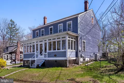 43 12 W Broad St, Hopewell, NJ 08525