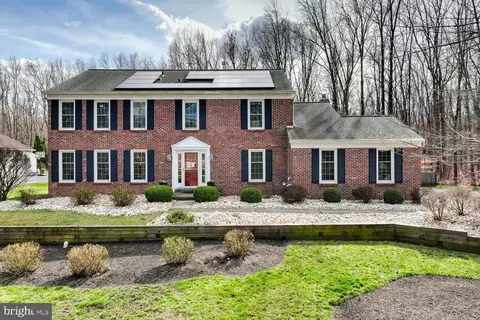 9 Jamieson Pl, Princeton Junction, NJ 08550