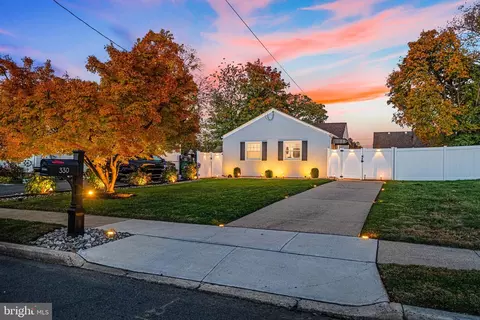 330 Mcadoo Ave, Hamilton, NJ 08619