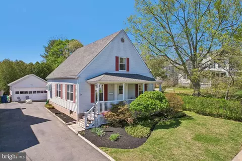 104 N Main St, Pennington, NJ 08534