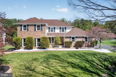 5 Wellesley Ct, Princeton Junction, NJ 08550