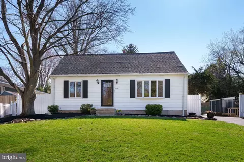 216 Rutgers Ave, Hamilton, NJ 08619