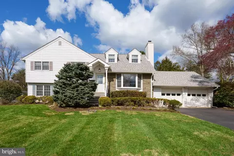 88 Magnolia Ln, Princeton, NJ 08540
