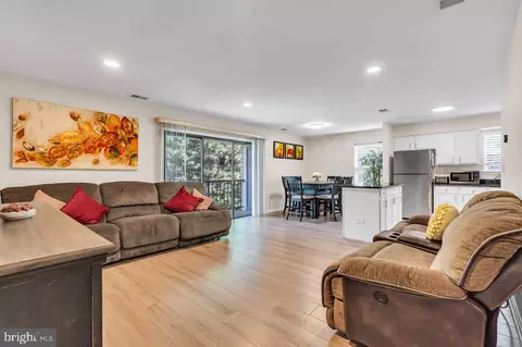 138 Wyndham Pl, Robbinsville, NJ 08691