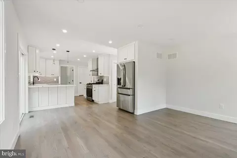 Living - 288 Clamer Rd, Ewing, NJ 08628 photo 2 of 2