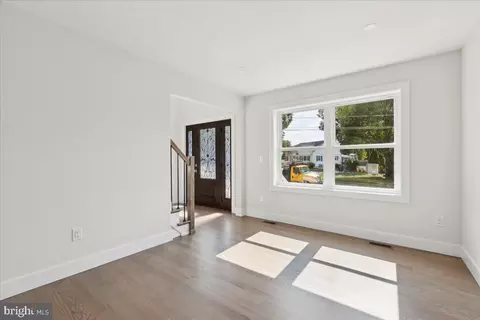 Entry Way - 288 Clamer Rd, Ewing, NJ 08628 photo 3 of 10