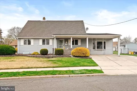 24 Cumberland Rd, Hamilton, NJ 08690