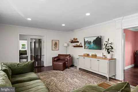 Entry Way - 45 Central Ave, Ewing, NJ 08618 photo 3 of 4