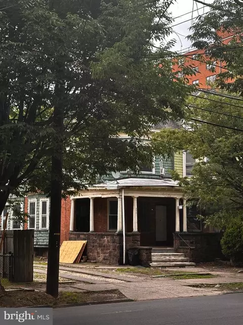 231 Chestnut Ave, Trenton, NJ 08609