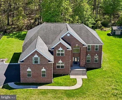41 Emerald Rd, Robbinsville, NJ 08691