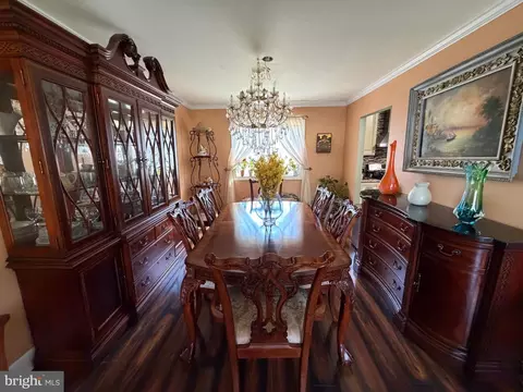 Dining - 89 Upper Ferry Rd, Ewing, NJ 08628 photo 2 of 2