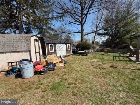 Exterior - 89 Upper Ferry Rd, Ewing, NJ 08628 photo 3 of 4