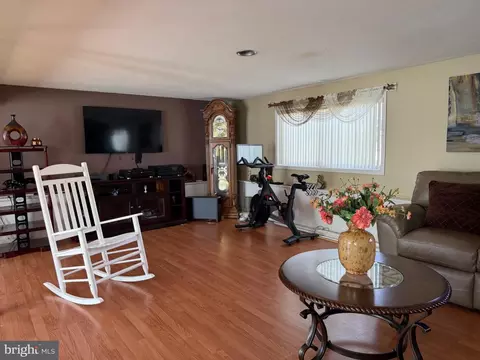 Living - 89 Upper Ferry Rd, Ewing, NJ 08628 photo 3 of 3