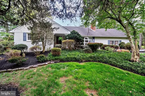 12 Forrest Blend Dr, Titusville, NJ 08560