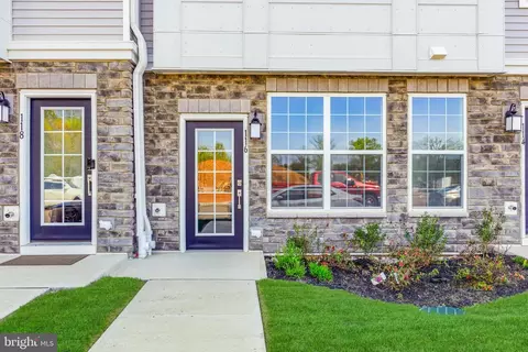 116 Leona Stewart, Pennington, NJ 08534