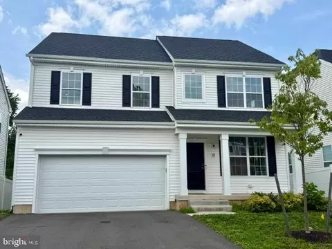10 Misty Meadow Ln, Hamilton, NJ 08619