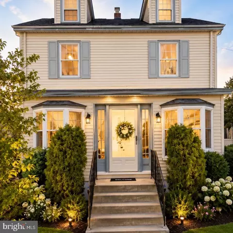 23 Redfern St, Hamilton, NJ 08610
