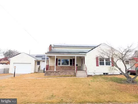 12 Godfrey Dr, Hamilton, NJ 08610