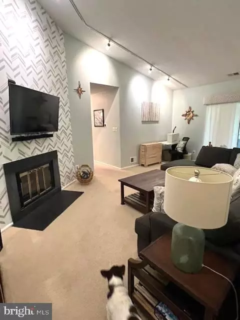 534 Wood Ml, East Windsor, NJ 08520