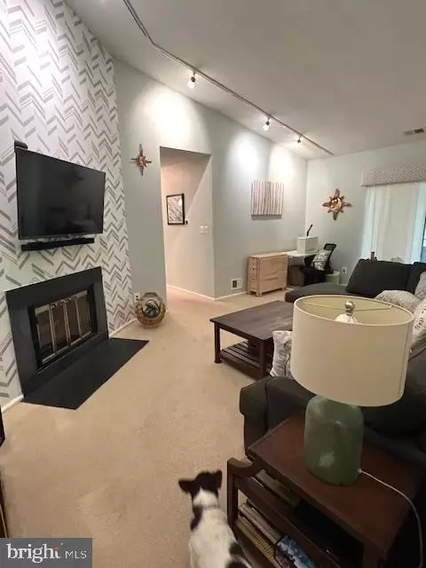 534 Wood Ml, East Windsor, NJ 08520