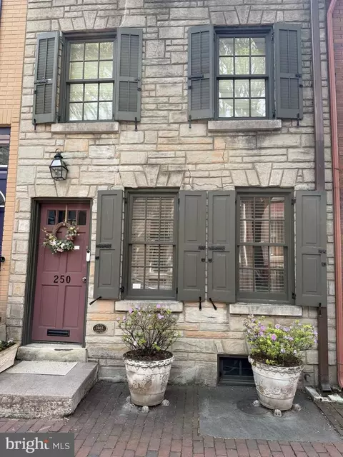 250 Jackson St, Trenton, NJ 08611