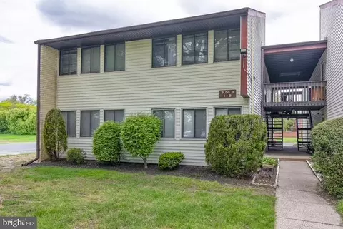 1 Avon Dr #H, East Windsor, NJ 08520