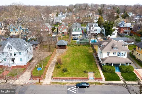 920 Berkeley Ave, Trenton, NJ 08618