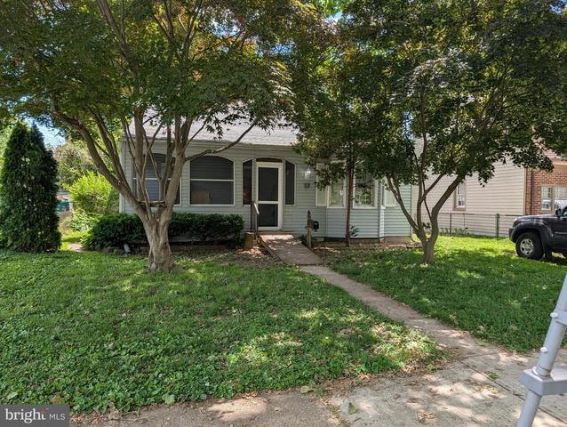 410 W Park Ave, Hamilton, NJ 08610