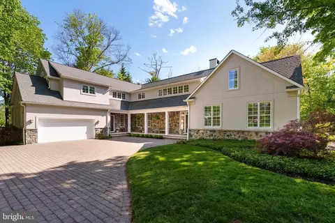 23 Derwent Dr, Princeton, NJ 08540