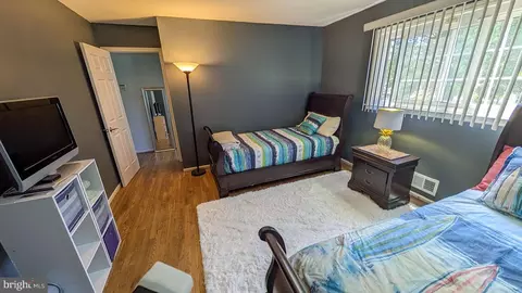 Bedroom - 9 Wolfpack Rd, Hamilton, NJ 08619 photo 6 of 9