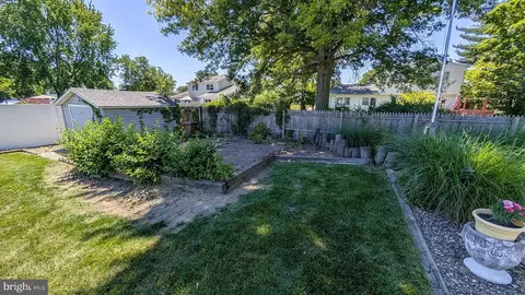 Exterior - 9 Wolfpack Rd, Hamilton, NJ 08619 photo 20 of 20