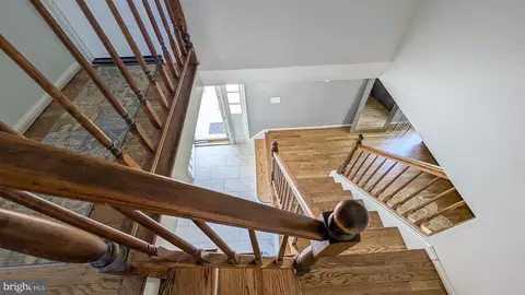 Entry Way - 9 Wolfpack Rd, Hamilton, NJ 08619 photo 4 of 5