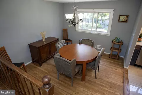 Dining - 9 Wolfpack Rd, Hamilton, NJ 08619 photo 3 of 3