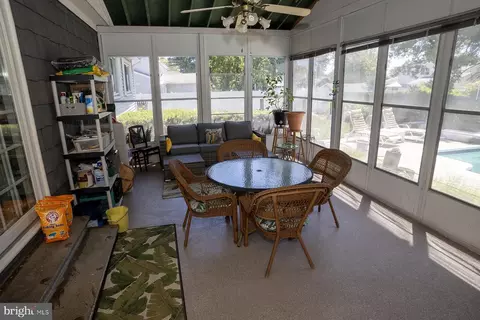 Exterior - 9 Wolfpack Rd, Hamilton, NJ 08619 photo 6 of 20