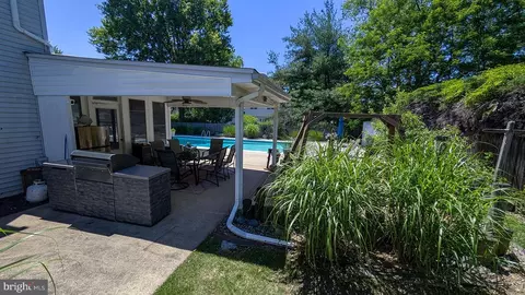 Exterior - 9 Wolfpack Rd, Hamilton, NJ 08619 photo 10 of 20
