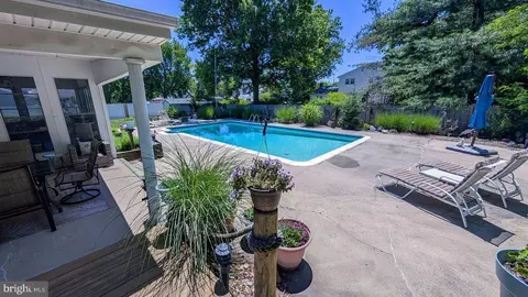 Exterior - 9 Wolfpack Rd, Hamilton, NJ 08619 photo 11 of 20