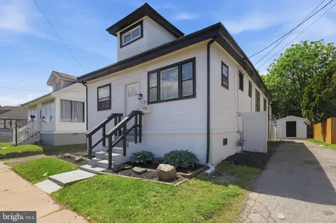 131 Homecrest Ave, Ewing, NJ 08638