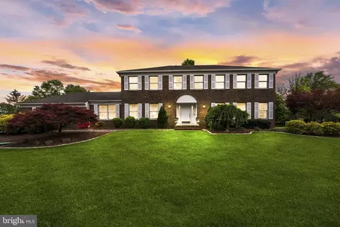 16 Providence Dr, Princeton Junction, NJ 08550