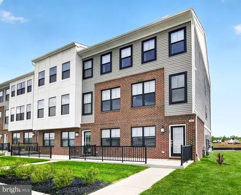 101 Lois Seruby Dr, Titusville, NJ 08560