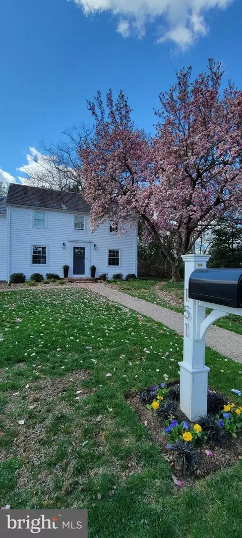 151 Gedney Rd, Lawrenceville, NJ 08648